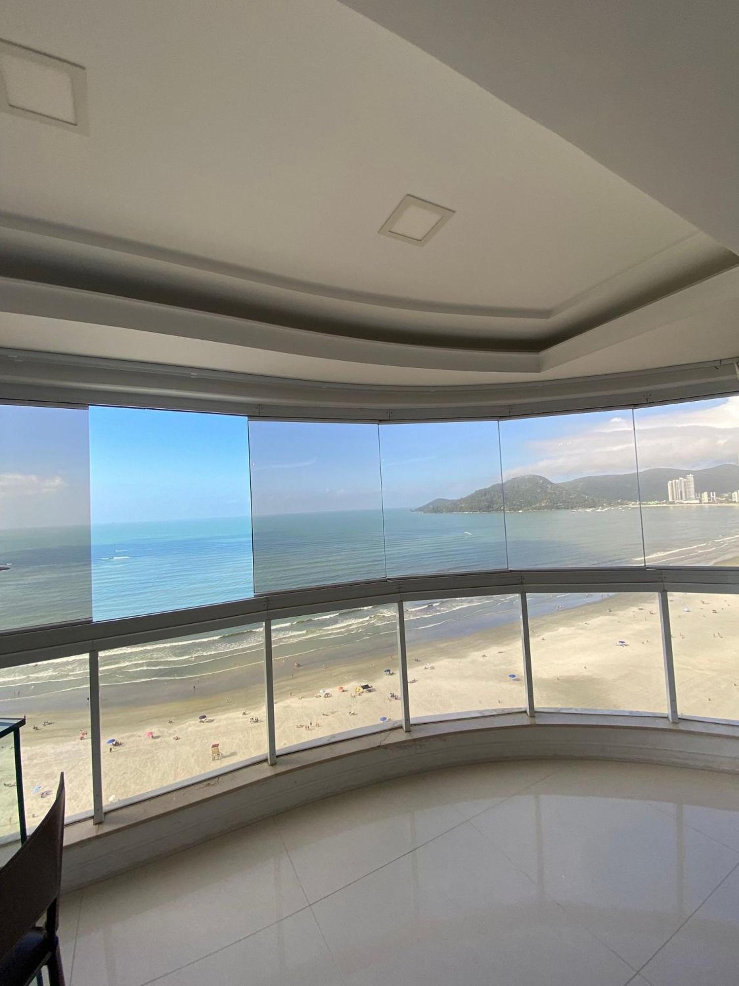 Apartamento 03 Dorm. Frente Mar Balneario Camboriu