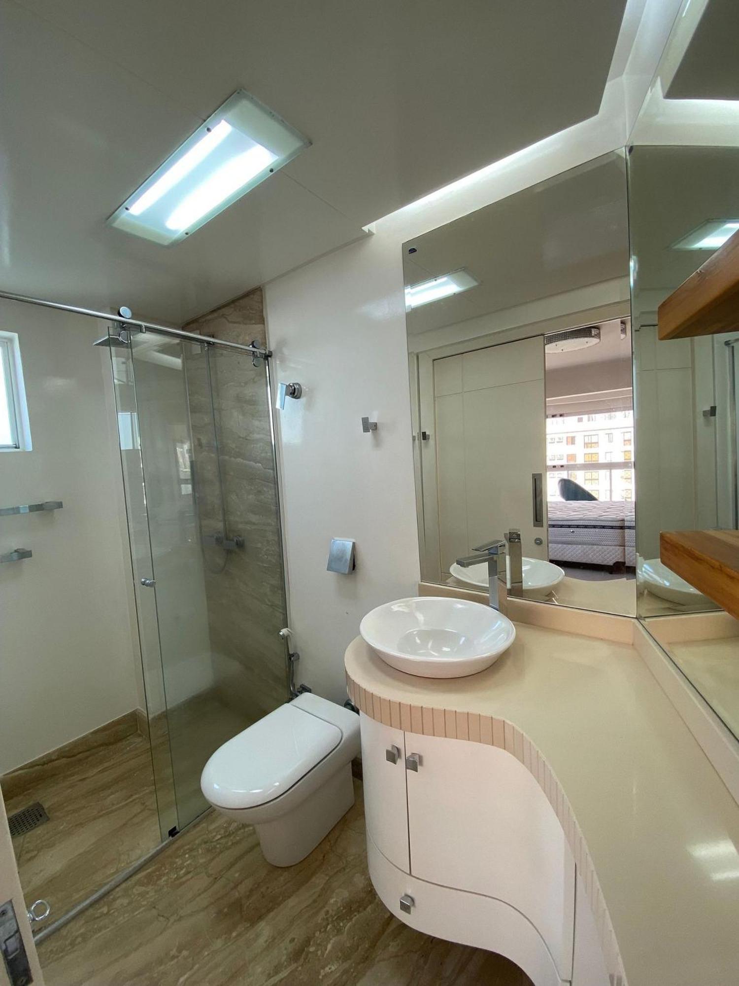Apartamento 03 Dorm. Frente Mar Balneario Camboriu