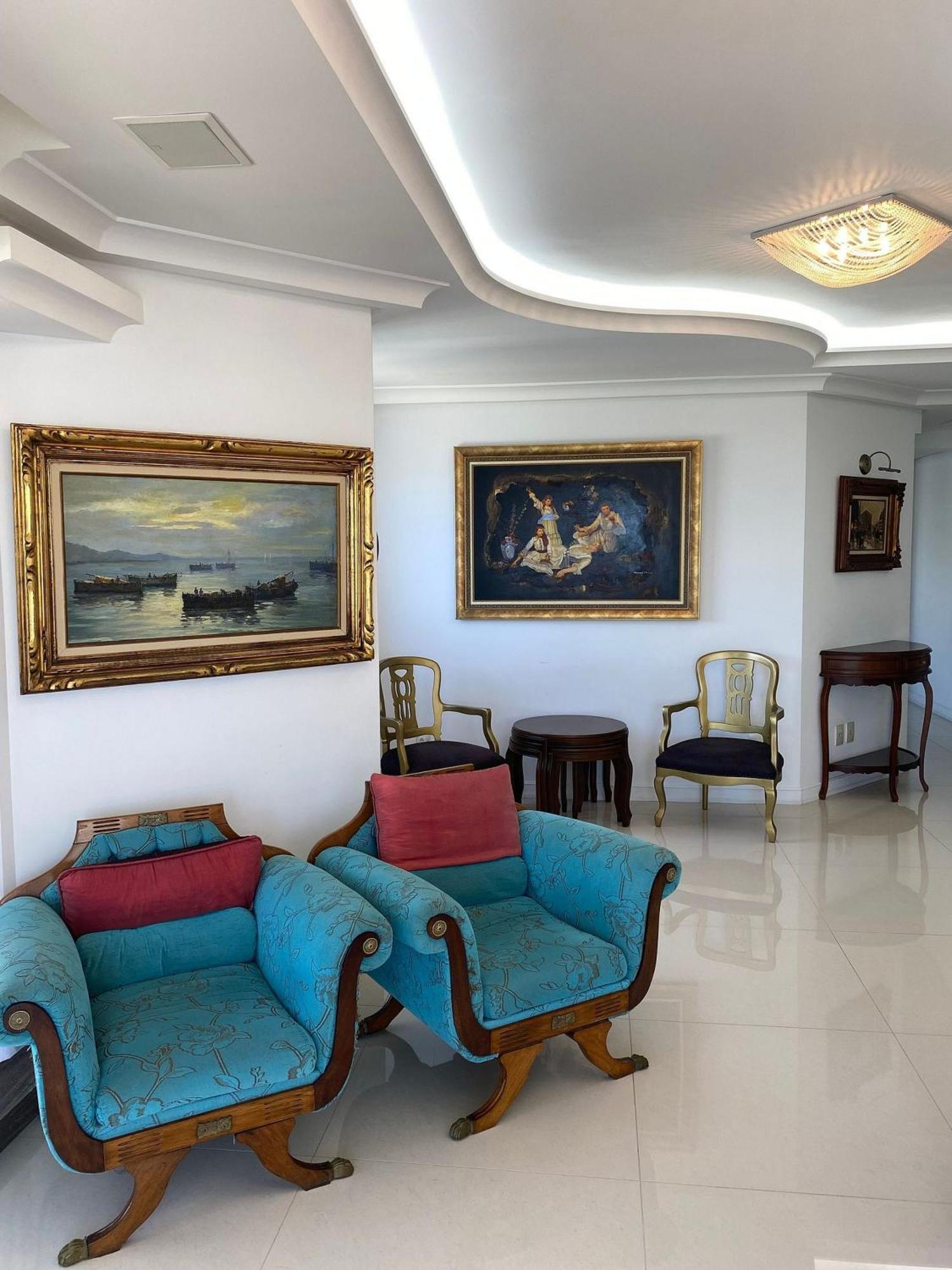 Apartamento 03 Dorm. Frente Mar