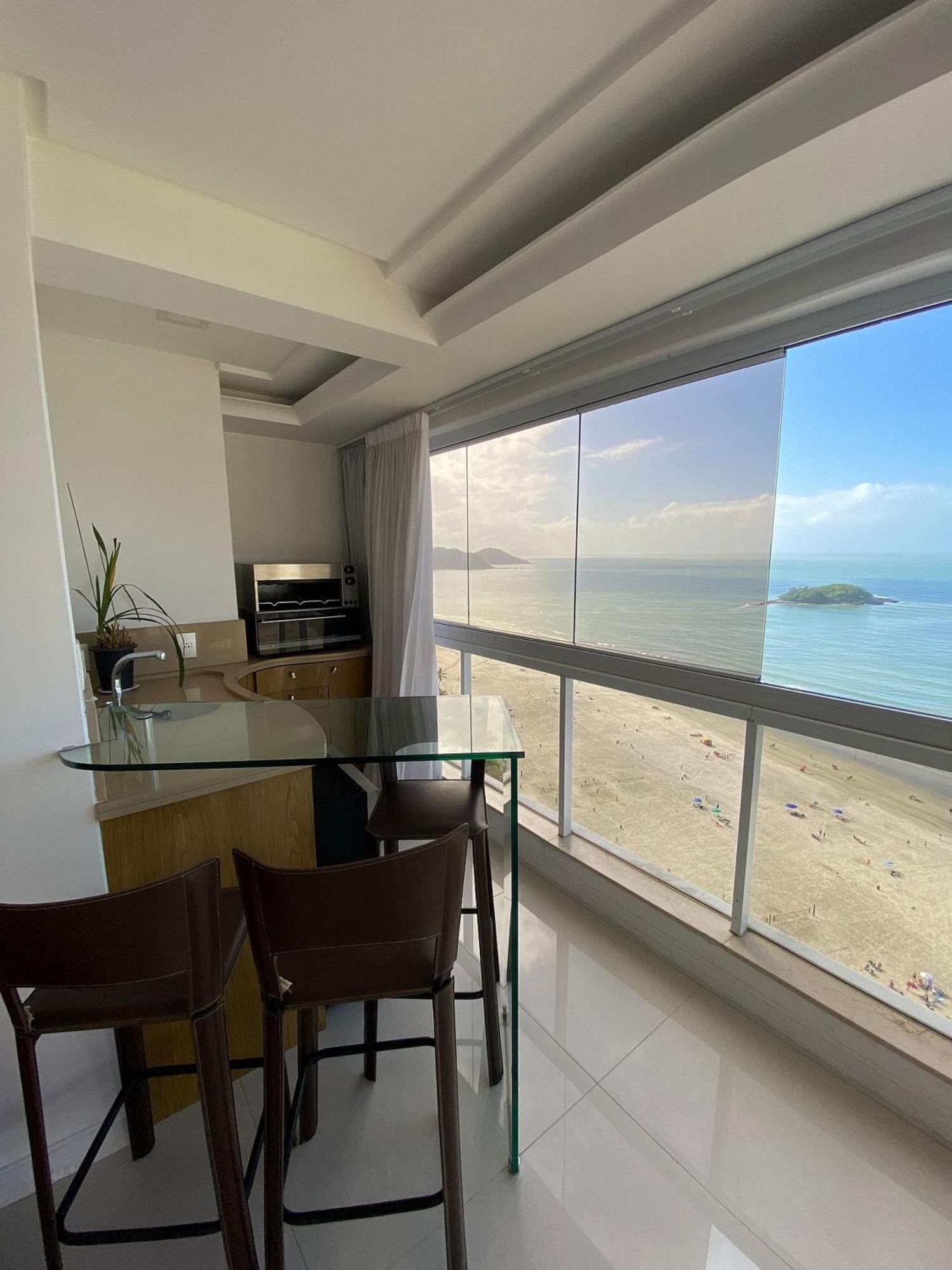 03 Dorm. Frente Mar Balneario Camboriu