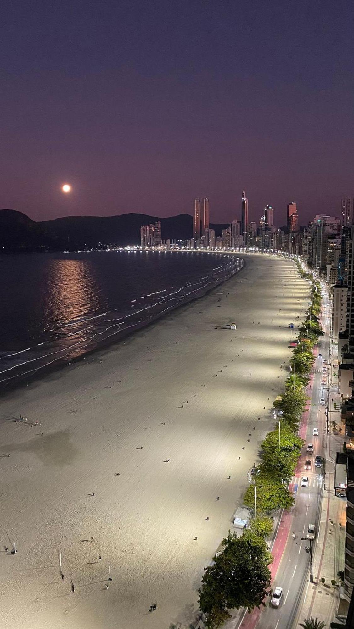 03 Dorm. Frente Mar * Balneario Camboriu