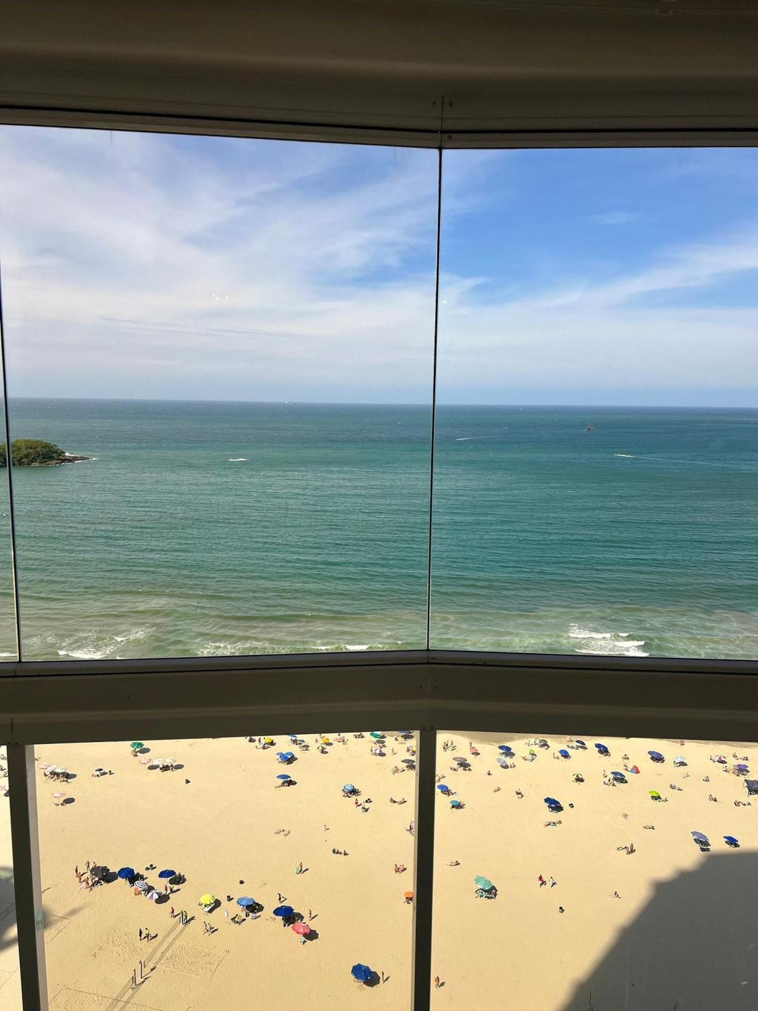 Apartamento 03 Dorm. Frente Mar